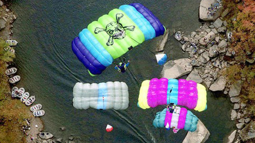 прыжок с парашютом